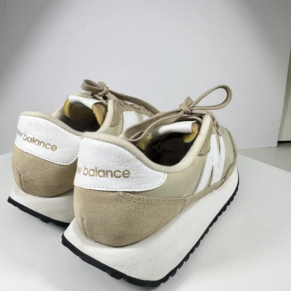 New Balance 237 Sneakers Womens 7 Moonbeam Beige Suede Low Top WS237YB